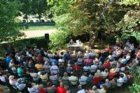 Lectures sous l'arbre. Du 17 au 24 août 2014 au Chambon-sur-Lignon. Haute-Loire. 
